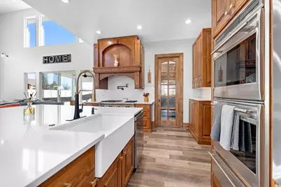 8538 N Gooseberry Dr W, Eagle Mountain, UT 84005 - Photo 10