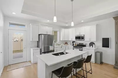 583 E Glenpoint Ct, Stansbury Park, UT 84074 - Photo 16