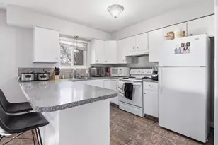 322 E 900 N, Logan, UT 84321 - Photo 8