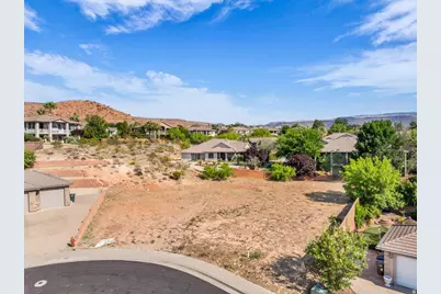 1086 W Montezuma Cir #6, Washington, UT 84780 - Photo 8