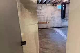 1330 S 1100 E, Salt Lake City, UT 84105 - Photo 14