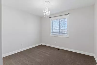 928 W Willow Brook Ln, Pleasant View, UT 84414 - Photo 16