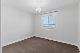 928 W Willow Brook Ln, Pleasant View, UT 84414 - Photo 16