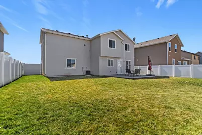 928 W Willow Brook Ln, Pleasant View, UT 84414 - Photo 20