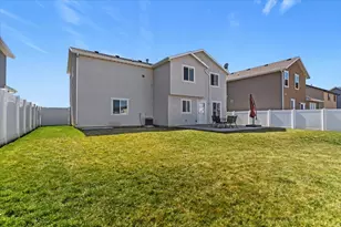 928 W Willow Brook Ln, Pleasant View, UT 84414 - Photo 20