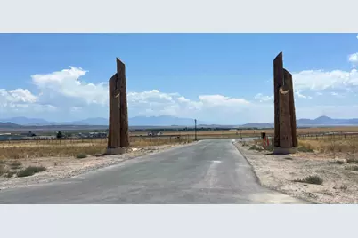 2886 N Cheyenne Road Rd #2, Eagle Mountain, UT 84005 - Photo 2