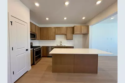 2958 N Lone Pine St #658, Eagle Mountain, UT 84005 - Photo 2