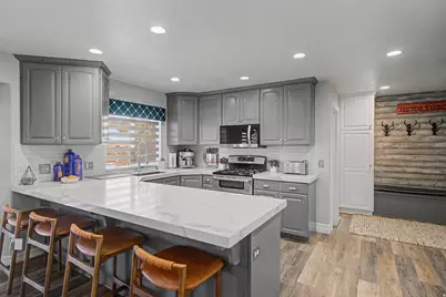 1017 E 450 S, Pleasant Grove, UT 84062 - Photo 8