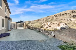 2551 E Patriot Dr, Eagle Mountain, UT 84005 - Photo 6