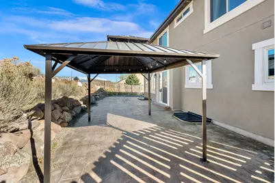 2551 E Patriot Dr, Eagle Mountain, UT 84005 - Photo 4
