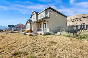2551 E Patriot Dr, Eagle Mountain, UT 84005 - Photo 2