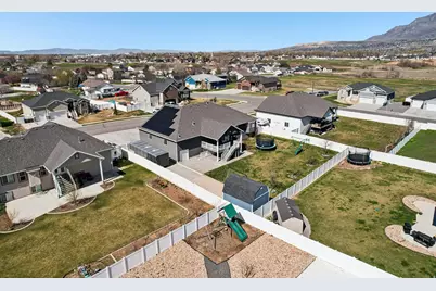 1382 N 150 E, Harrisville, UT 84404 - Photo 56