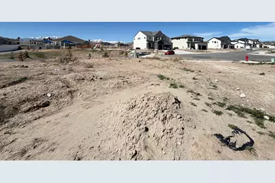 1514 N N Cozy Ln #8, Saratoga Springs, UT 84045 - Photo 2