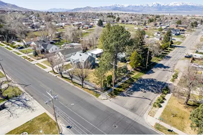 387 N 200 W, Tooele, UT 84074 - Photo 32