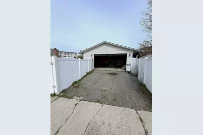 1569 E Lanebrook Cir S #303, Salt Lake City, UT 84124 - Photo 14