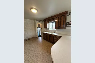 1569 E Lanebrook Cir S #303, Salt Lake City, UT 84124 - Photo 2