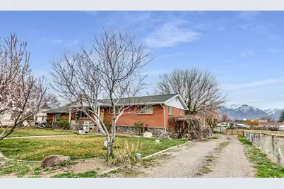 8701 S Temple Dr, West Jordan, UT 84088 - Photo 36