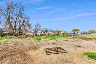 8701 S Temple Dr, West Jordan, UT 84088 - Photo 38