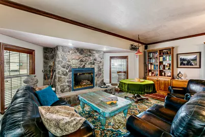 8701 S Temple Dr, West Jordan, UT 84088 - Photo 12