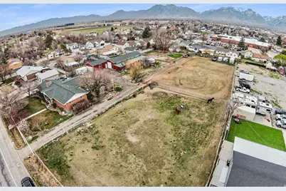 8701 S Temple Dr, West Jordan, UT 84088 - Photo 46
