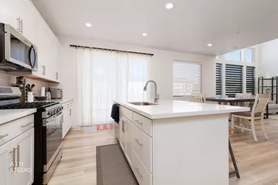 2477 N Paintbrush Dr W, Saratoga Springs, UT 84045 - Photo 16