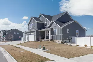 2477 N Paintbrush Dr W, Saratoga Springs, UT 84045 - Photo 2