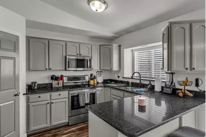 5281 S Level Dr, Taylorsville, UT 84129 - Photo 8