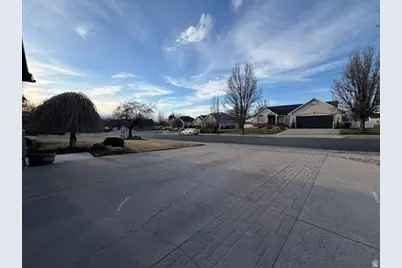 256 W 225 S, Providence, UT 84332 - Photo 6