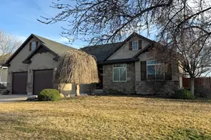 256 W 225 S, Providence, UT 84332 - Photo 2