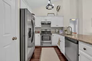 10819 S Wynview Ln W, South Jordan, UT 84095 - Photo 2