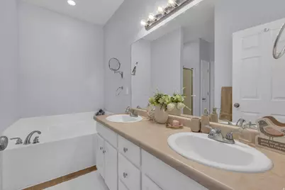 10819 S Wynview Ln W, South Jordan, UT 84095 - Photo 18