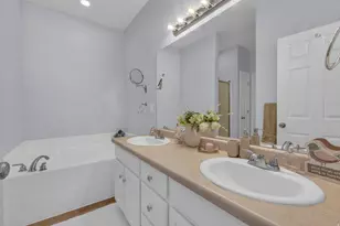 10819 S Wynview Ln W, South Jordan, UT 84095 - Photo 18