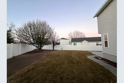 11831 S Carbide Ct W, Herriman, UT 84096 - Photo 14