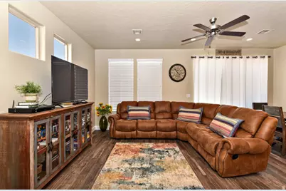 1622 W Canyon Tree Dr, Saint George, UT 84770 - Photo 4