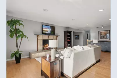 2718 E Commonwealth Ave, Salt Lake City, UT 84109 - Photo 2