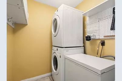 2718 E Commonwealth Ave, Salt Lake City, UT 84109 - Photo 16