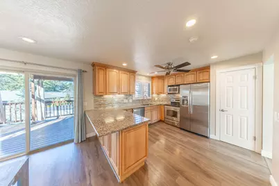 8360 S El Manicero Way E, Sandy, UT 84093 - Photo 4