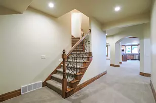 89 Lone Hollow Dr, Sandy, UT 84092 - Photo 82