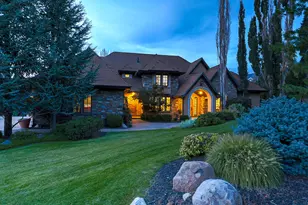 89 Lone Hollow Dr, Sandy, UT 84092 - Photo 4