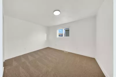 197 W 100 S, Tooele, UT 84074 - Photo 14