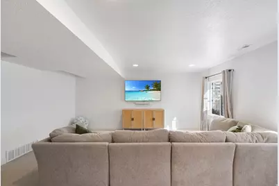 518 E Stonebriar Dr, Eagle Mountain, UT 84005 - Photo 38