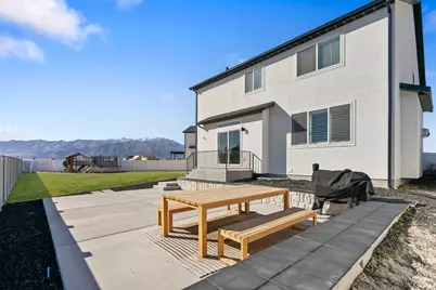 518 E Stonebriar Dr, Eagle Mountain, UT 84005 - Photo 46