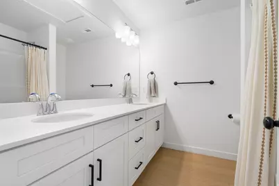 518 E Stonebriar Dr, Eagle Mountain, UT 84005 - Photo 30