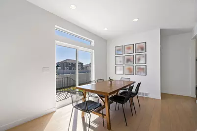 518 E Stonebriar Dr, Eagle Mountain, UT 84005 - Photo 14