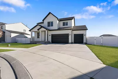 518 E Stonebriar Dr, Eagle Mountain, UT 84005 - Photo 2