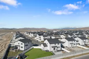 518 E Stonebriar Dr, Eagle Mountain, UT 84005 - Photo 44