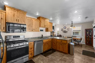 2125 E Logan Ave, Salt Lake City, UT 84108 - Photo 2