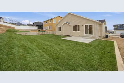 129 S 940 E, Santaquin, UT 84655 - Photo 2