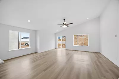 129 S 940 E, Santaquin, UT 84655 - Photo 10