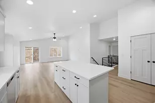 129 S 940 E, Santaquin, UT 84655 - Photo 6